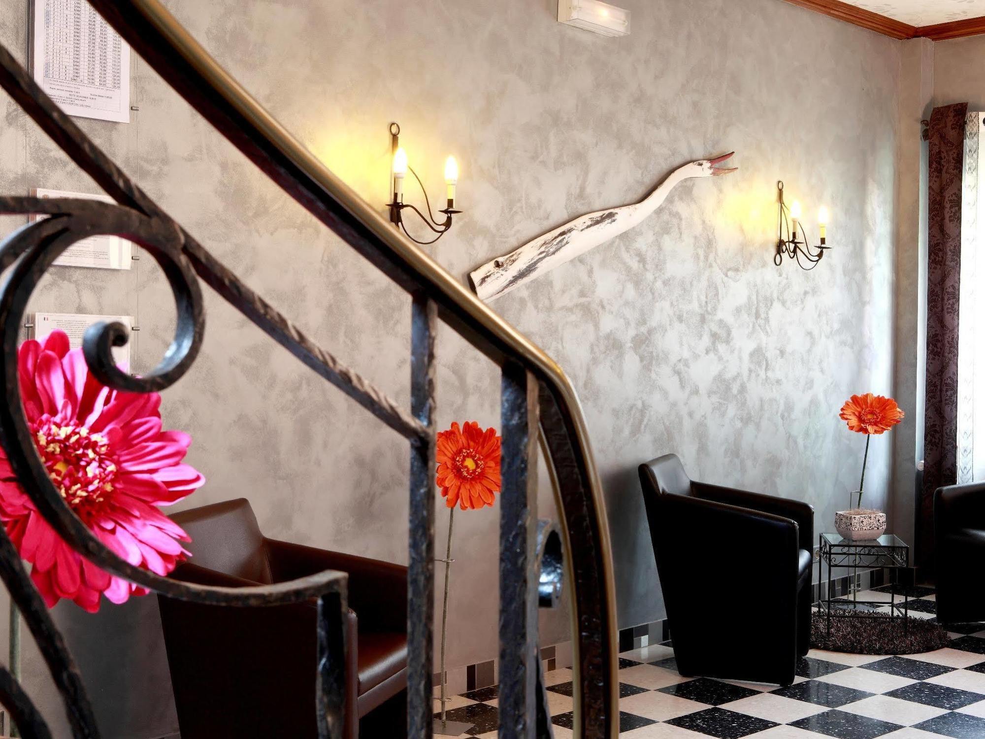 Hotel A La Vignette - Colmar-Nord 상띠뽈리뜨 외부 사진